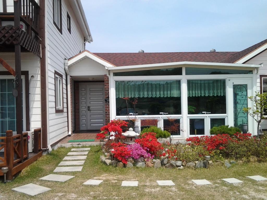 Yejeon Pension Gyeongju Ngoại thất bức ảnh