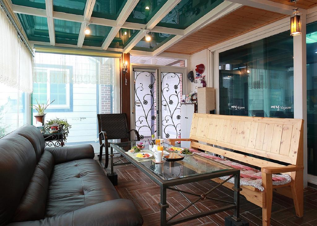 Yejeon Pension Gyeongju Ngoại thất bức ảnh