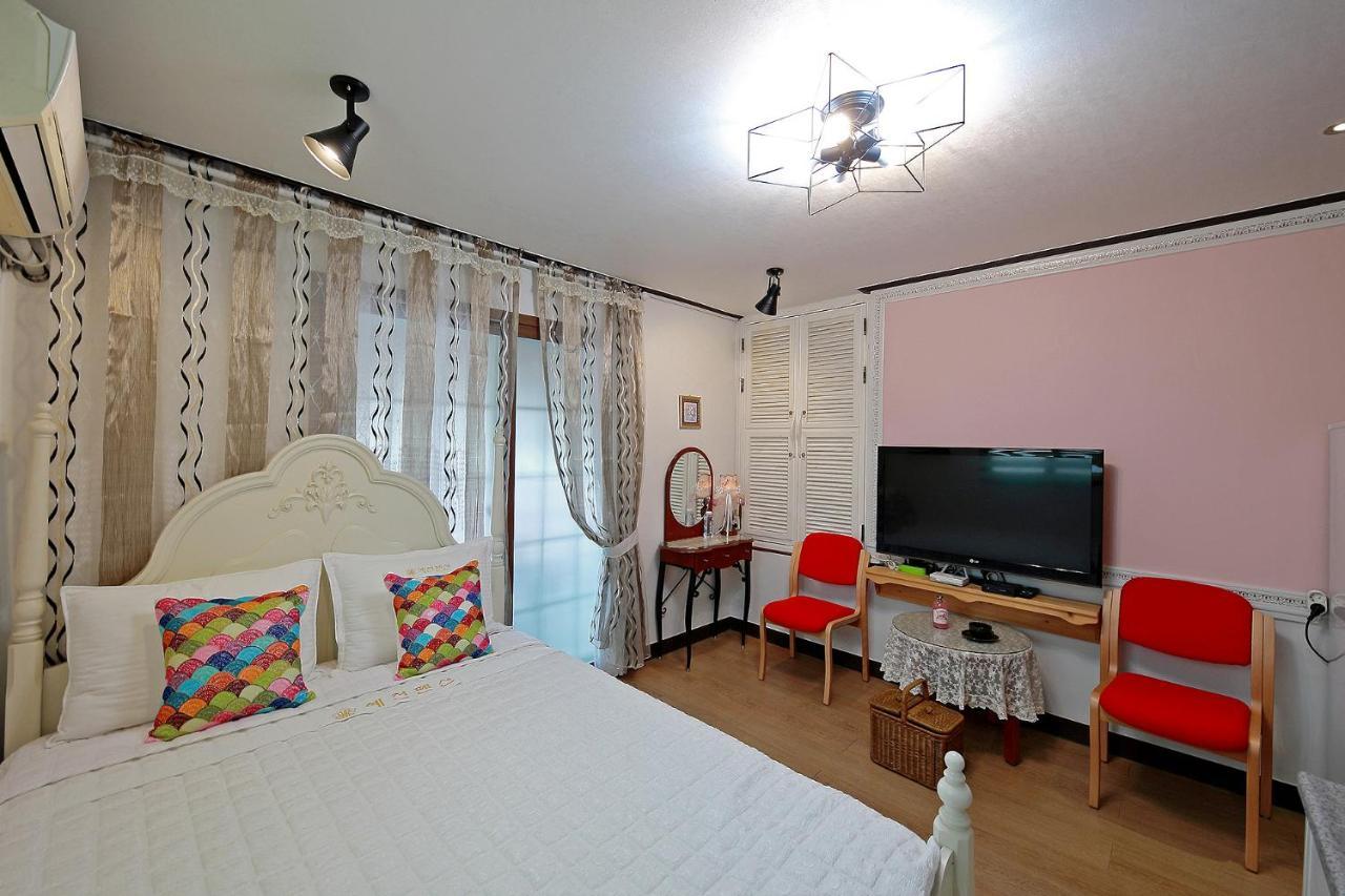 Yejeon Pension Gyeongju Ngoại thất bức ảnh